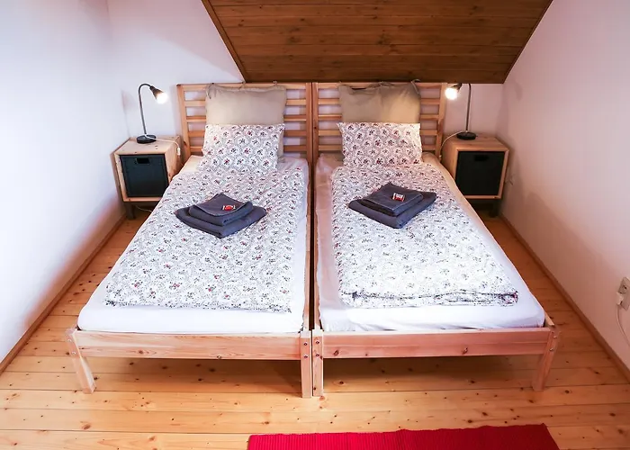 Drevenica Desina * Tierchowa